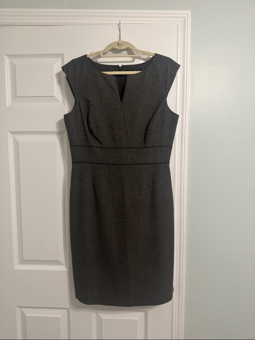 ANTONIO MELANI brown/black Cap-Sleeve Midi Sheath Dress